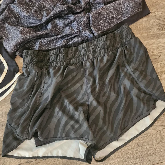 Women's Size Xl Black and Gray Shorts Lot - Nike,Avia, Be Inspired -All Ex Cond - Picture 4 of 6